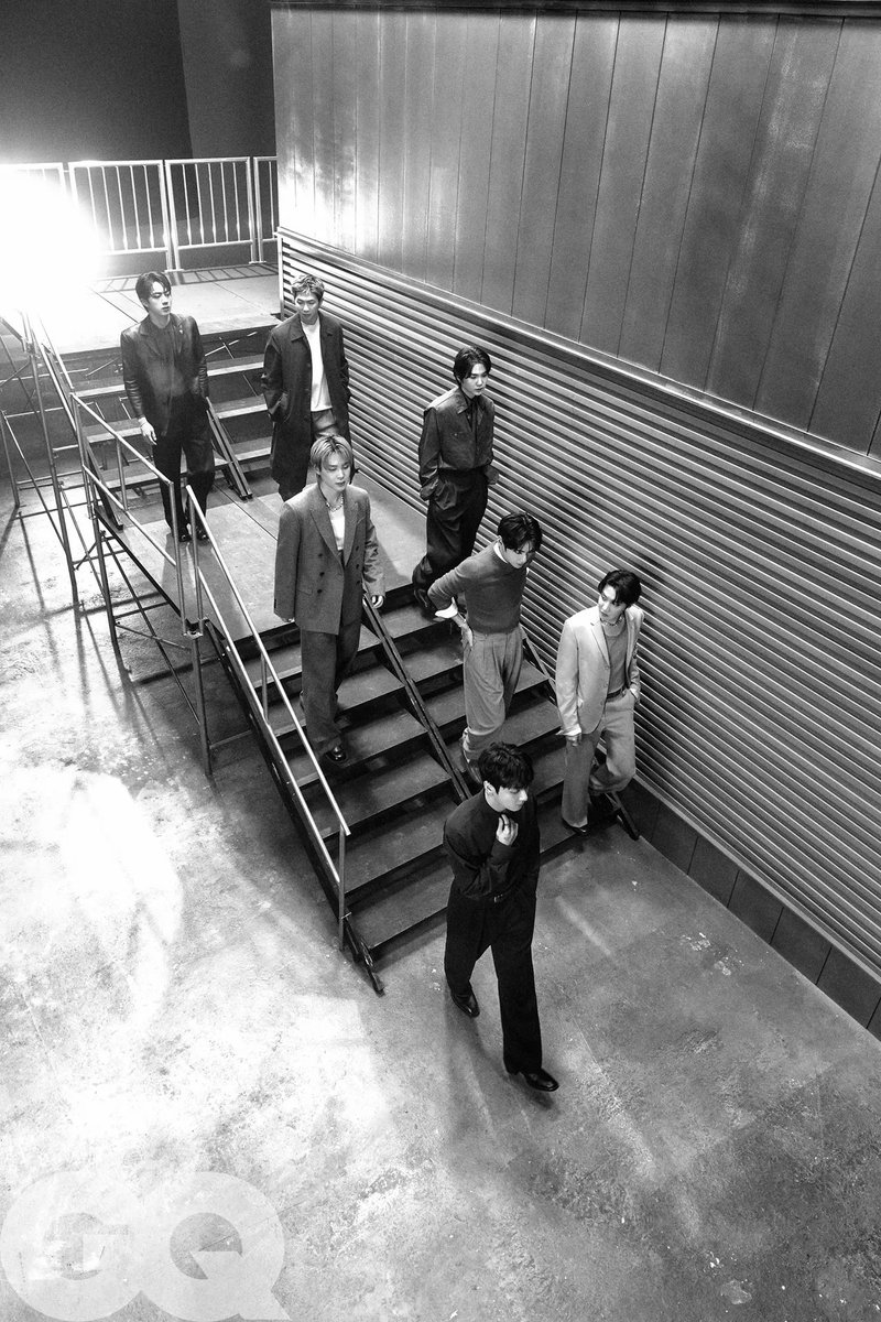 _YNWA613's tweet image. แกรมมี่ยังเป็นจุดสูงสุดอยู่ไหม การคว้าถ้วยรางวัลยังคงเป็นเป้าหมายอยู่หรือเปล่า

นัมจุน : ไม่รู้สิครับ เพราะเวลาก็ผ่านไปแล้ว มีผู้เข้าชิงที่เกี่ยวข้องกับเคป็อปมากมายที่คุณเห็นในสาขาหลัก จริงๆ แล้วผมอยากปรบมือให้กับพวกเค้าดังๆ เลยครับ..ผมหมายถึงว่าพวกเราจะพยายามน่ะครับ…