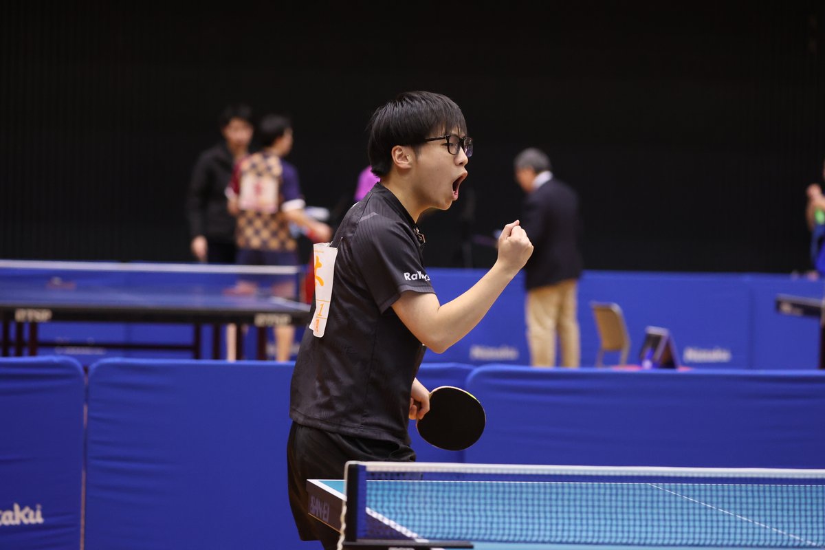 Rallys_pingpong's tweet photo. 第６５回大阪国際招待卓球選手権大会（全国オープン）📷

①阿部里歩（豊田自動織機）
②西本晃樹（SIGMA）
③三浦竜樹（MISCH-MASCH）
④石場一希（PROTOPIA）

#卓球 #ラリーズ #Rallys https://t.co/iuNjbYJmjT
