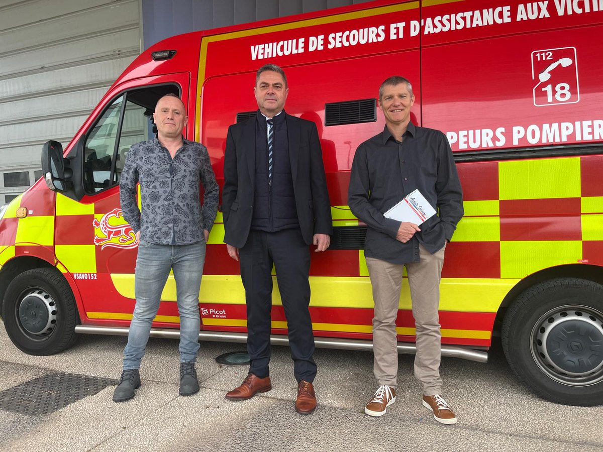 AvenirSecours's tweet image. [Vie du BN]
[Visite de courtoisie]

À l'occasion d'un déplt sur le terrain du #DGSCGC le conseiller social le #Colonel #Jerôme @JBoulanger_SP67 a pu rencontrer notre DR Samuel Jacquet et la section @AvenirSecours83 

➡️Dossiers nationaux et locaux
@AvenirSecours06 @AlainLaratta