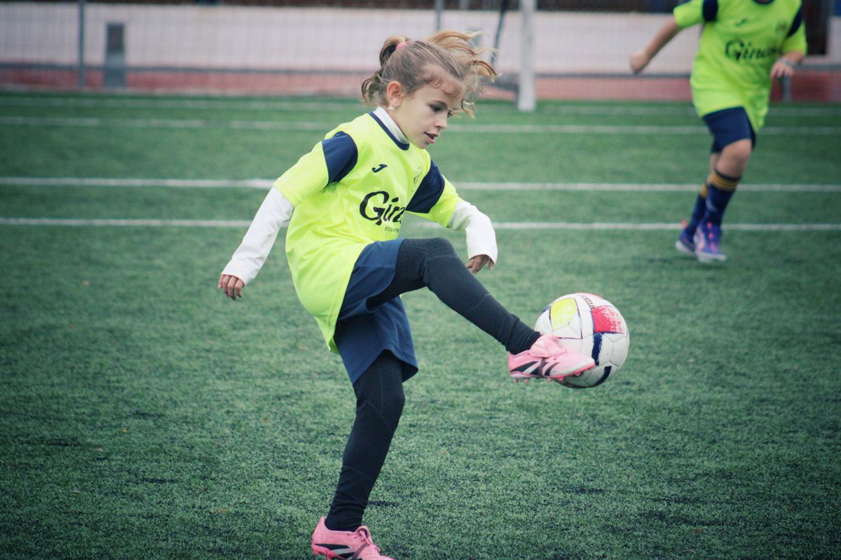 Academia MundoFútbol tweet media