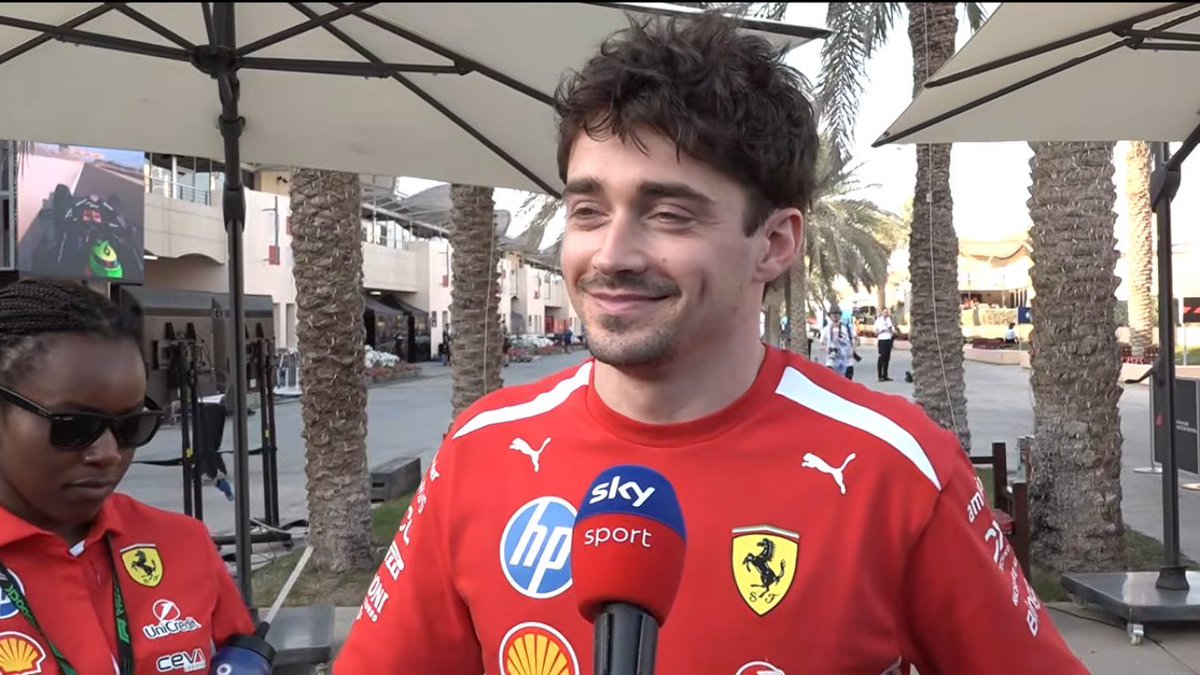 La cara de felicidad de Leclerc!!!!
Esta cara no la veía desde hace mucho asi despues de subirse a su Ferrari.

NONONO ILUSIÓN AL MIL