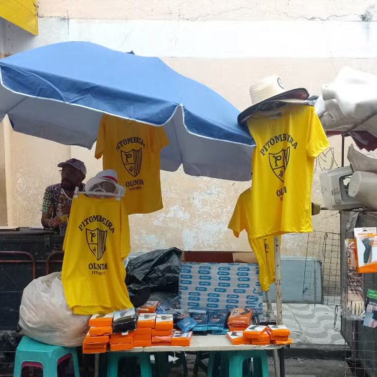 Onde é que tá dando essa camisa? 😂