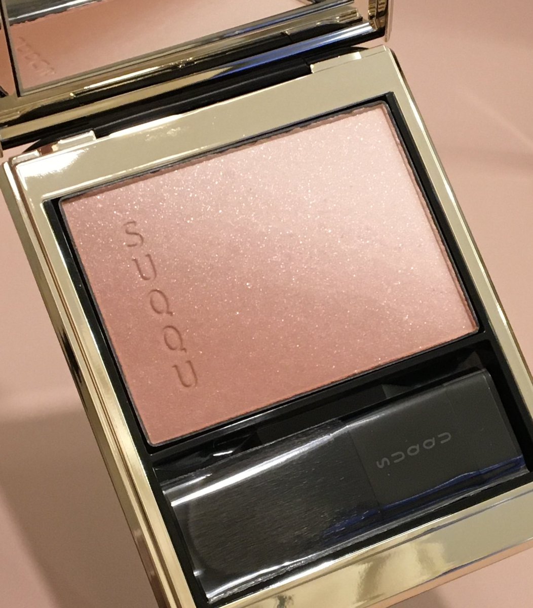 SUQQU ブラーリングカラーブラッシュ 114 彩澄 -AYASUMI 最高ですね