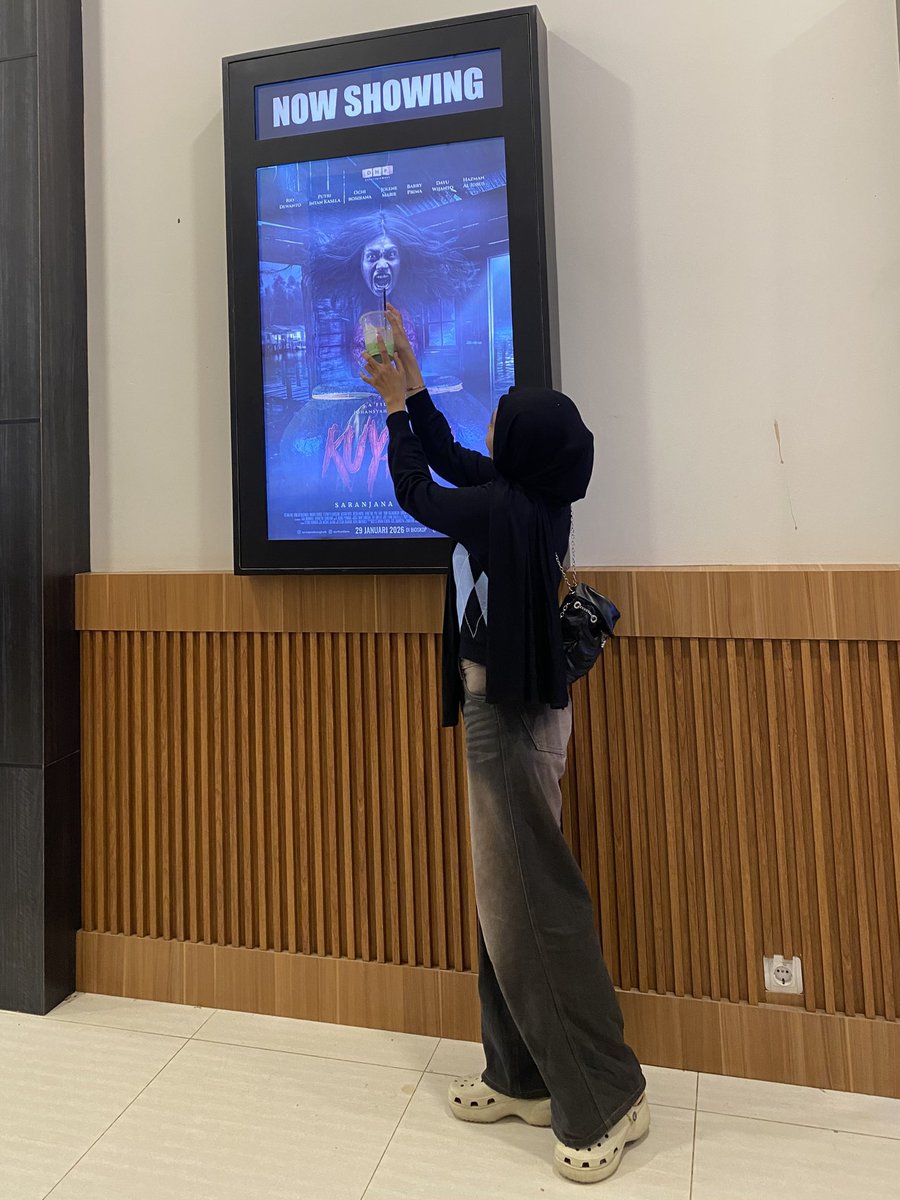 Kuyank sekarang sukanya MATCHA bukan darah🤏🏻