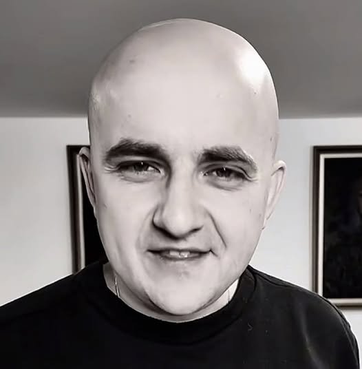 Codziennie trzeba przypominać jak syn konfidenta SB i wnuk zbrodniarza komunistycznego z UB <a href="/DariuszMatecki/">Dariusz Matecki</a> zaszczuł dziecko na śmierć. 
PROSZĘ O RT!