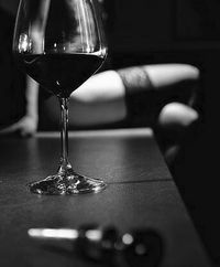 ｡⁠◕ Fine giornata...
      Fine settimana...
       Evviva Venerdì ｡⁠◕

                          🖤🍷🖤