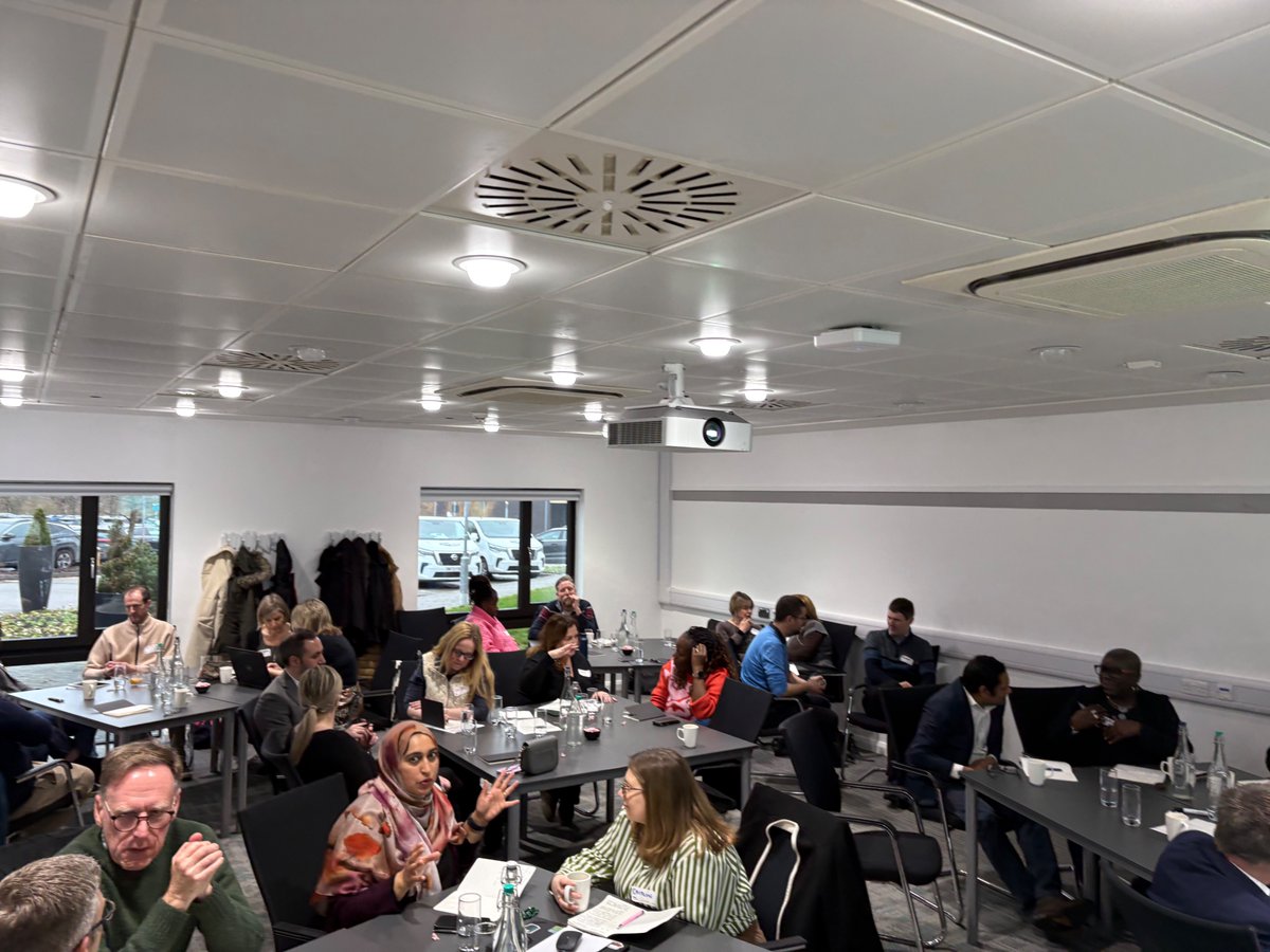 Leadership Centre tweet media