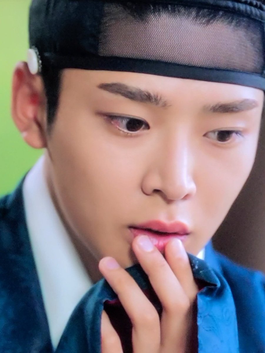 ロウンさん 今夜も暖かくして、ゆっくり 休んで下さいね ღ˘◡˘ற