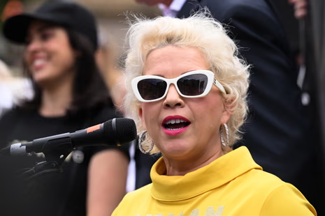 🚨NEWS: Kellie-Jay Keen has said she is thinking of starting a 'British Anti-Islam Trust'

"You call our helpline and report all the hateful things done in the name of Islam. We feed that back to government who consider what new laws to implement on our behalf"

Gets my vote✅