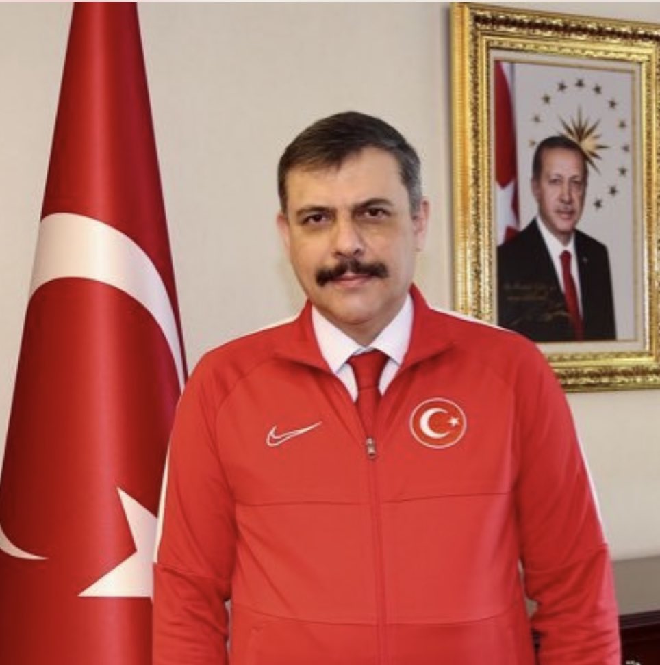 ENGINKOSEN_'s tweet image. İlk icraati toplumun ahlakını bozan “Only Fans” denen sapkınlığa oldu.

Kral 👑 Mustafa Çiftçi 😎