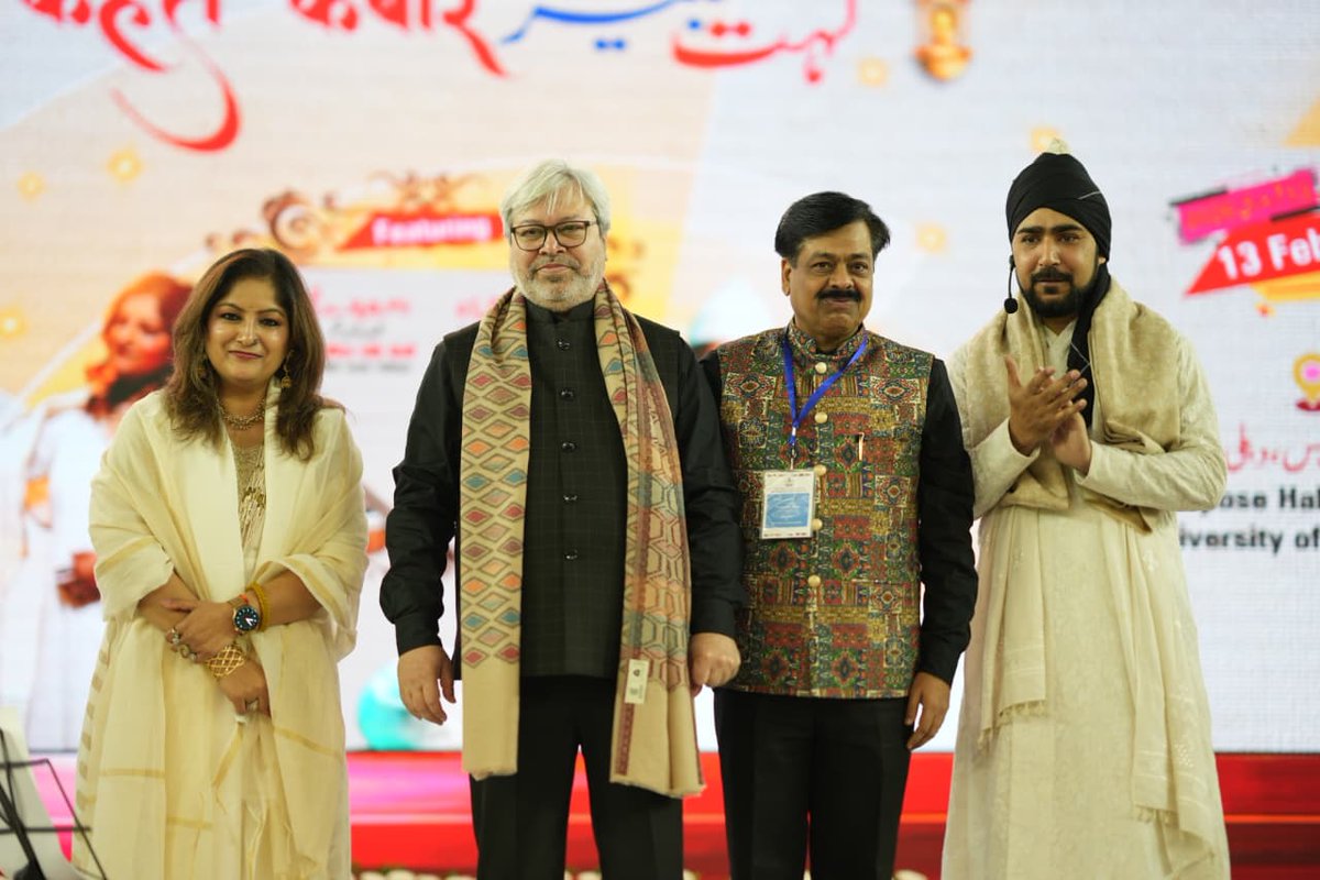 CouncilUrdu's tweet photo. A musical Dastangoi performance “Kahat Kabir” @dulitfest  celebrated the timeless legacy of storytelling, Kabir’s wisdom, and the cultural richness of Urdu through the voices of Syed Sahil Agha and Dr. Neeta Pandey Negi.
#KahatKabir #Dastangoi #DelhiUniversity #UrduCulture https://t.co/AgD8qfq15z