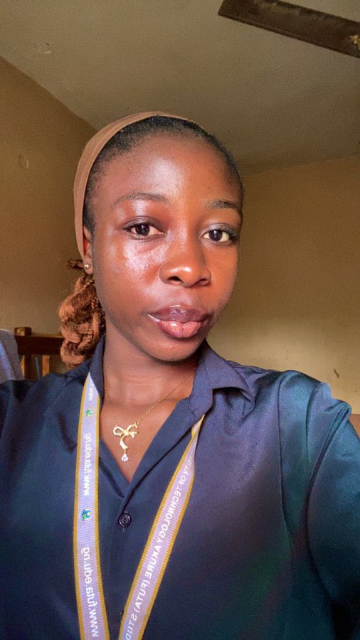 Do you guys see the resemblance 😳😳

Are they twins or something ?