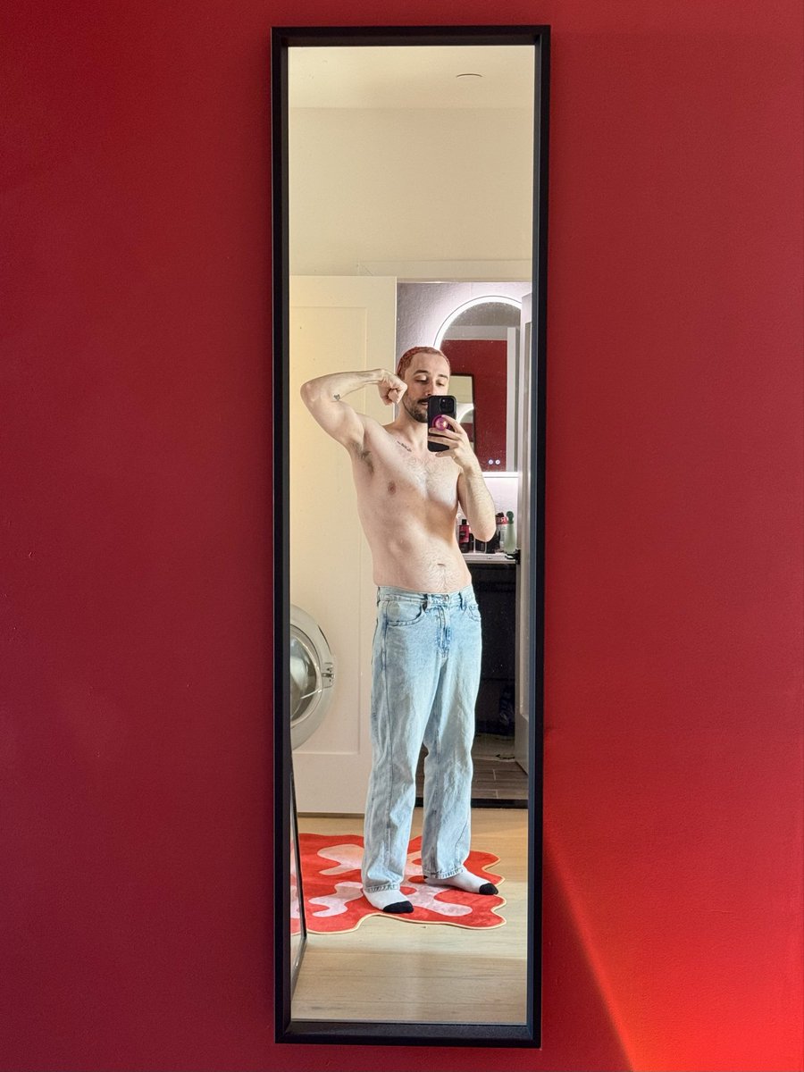 steves_beebs tweet media