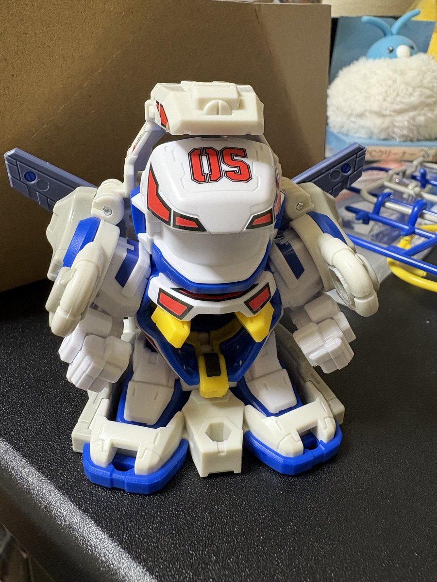 irona_monst's tweet photo. パワーウイングまわりでゴタゴタしたけど何とかここまでこぎつけました。
シルエットかっこよすぎる。懐かしすぎて泣きそう。

さーて、最後命を吹き込んで完成させましょうか。
#ファイティングフェニックス https://t.co/J8UBzCVFlt