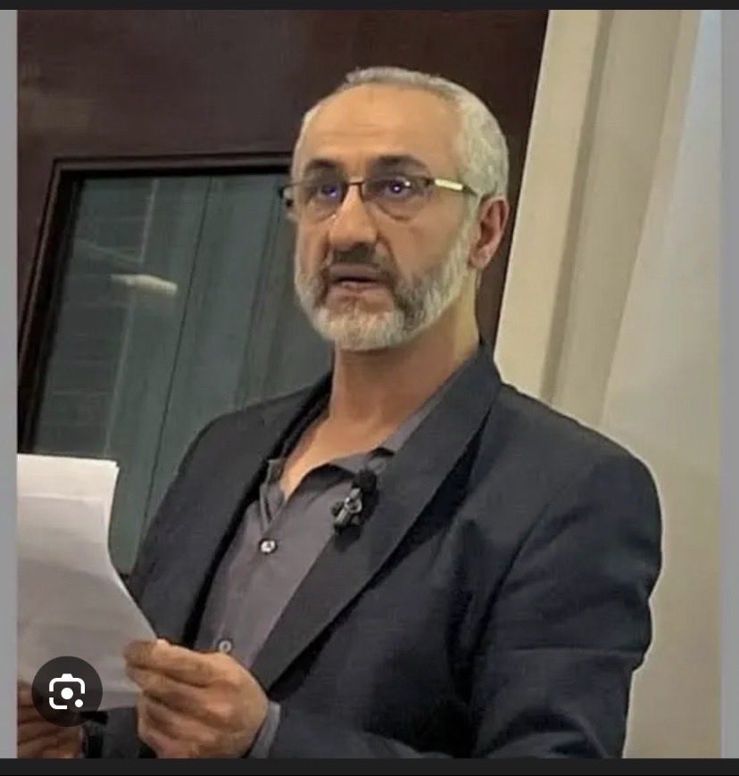 حیر بیار مری جو فری بلوچستان موومنٹ کو لیڈ کر رہے ہے ان کی سر کی قیمت لگانے سے اب اس بات میں کوئی دورائے نہیں ہے کہ استاد واحد کمبر کے لیے بھی کسی کو  پیسے دے کر ایران کے شہر کرمان سے دن کی روشنی میں اغوا کروایا گیا ۔اب کتنے پیسے دیے؟یہ صرف لینے والے ہی جانتے ہیں.