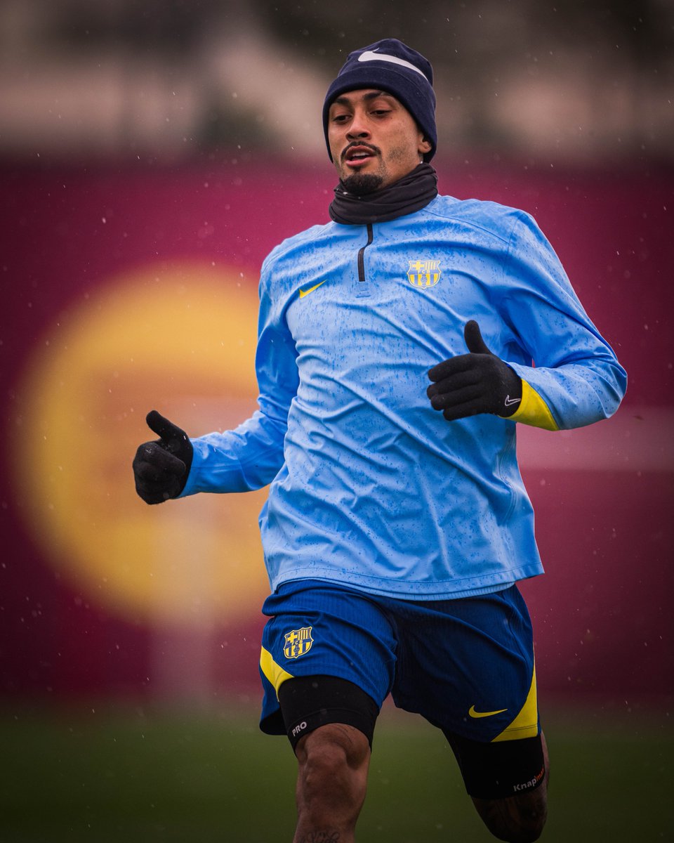FCBarcelona's tweet image. Raphinha joins part of group training! 🇧🇷