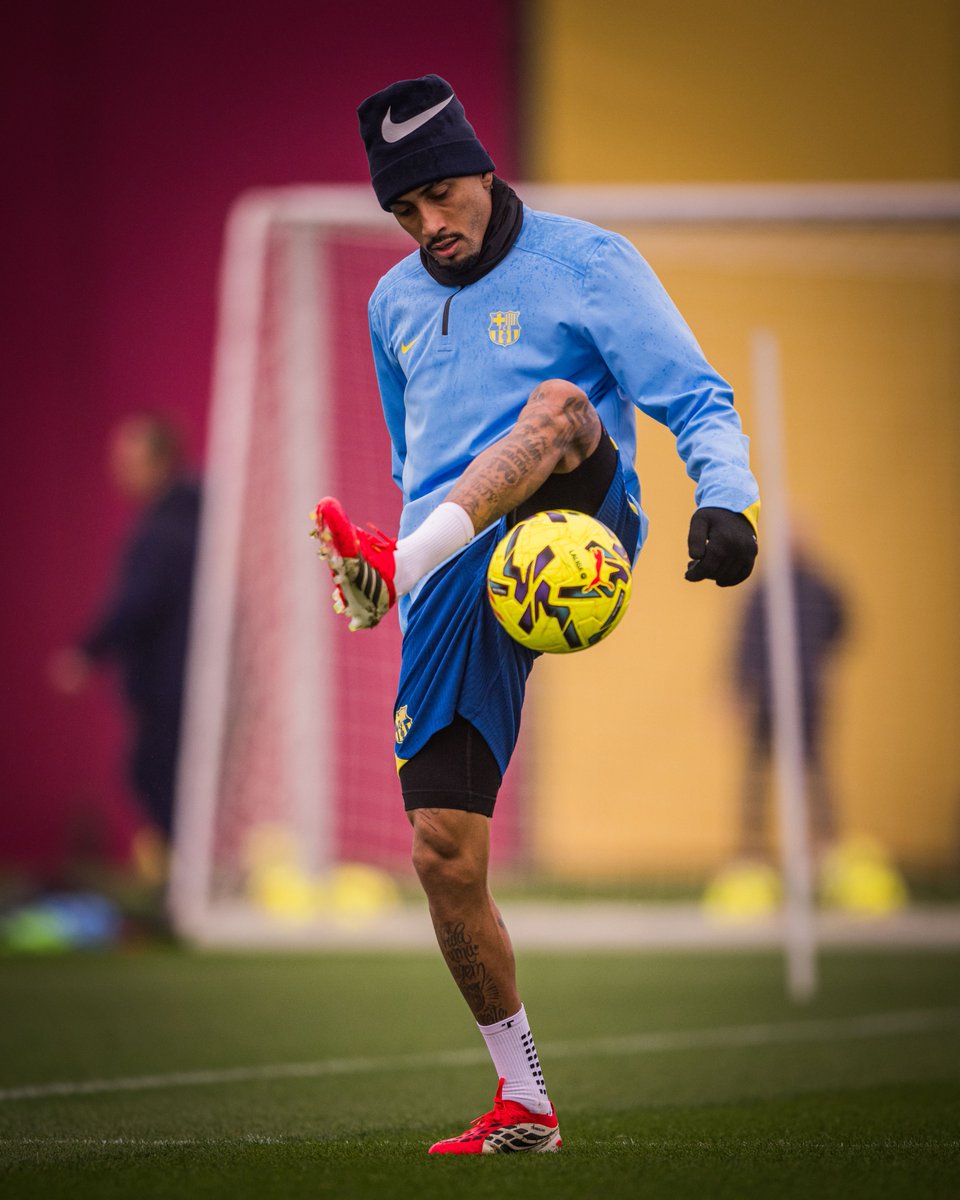 FCBarcelona's tweet image. Raphinha joins part of group training! 🇧🇷