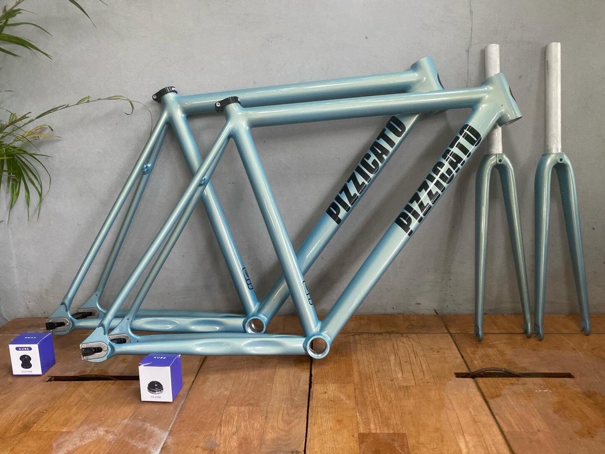 Pedagang Bekasi tweet media