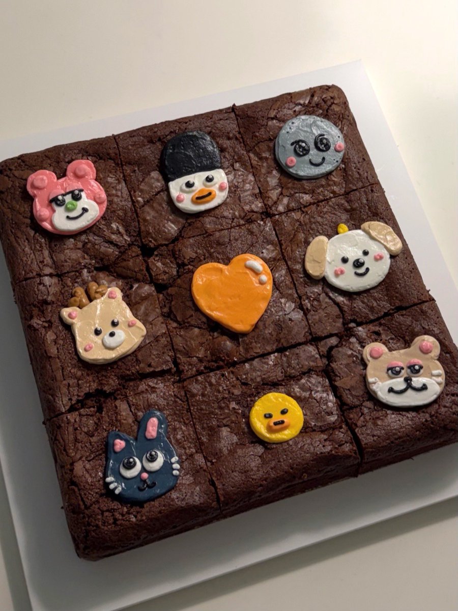 𝙫𝙖𝙡𝙚𝙣𝙩𝙞𝙣𝙚’𝙨 𝙙𝙖𝙮🧡 

리라즈 브라우니🤭🍫