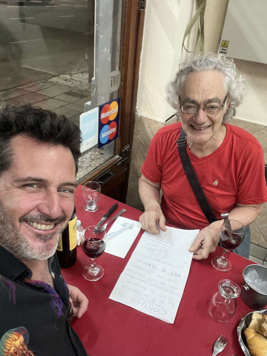 Luego de arduas y complejas negociaciones, que implicaron mover influencias en los más altos círculos del poder para acordar una cuantiosa suma de dinero, Alejandro Horowicz se suma al equipo de PDB para comandar el programa sobre política internacional llamado DESORDEN MUNDIAL.