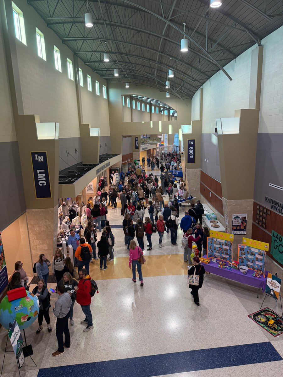 Julie Moore tweet media