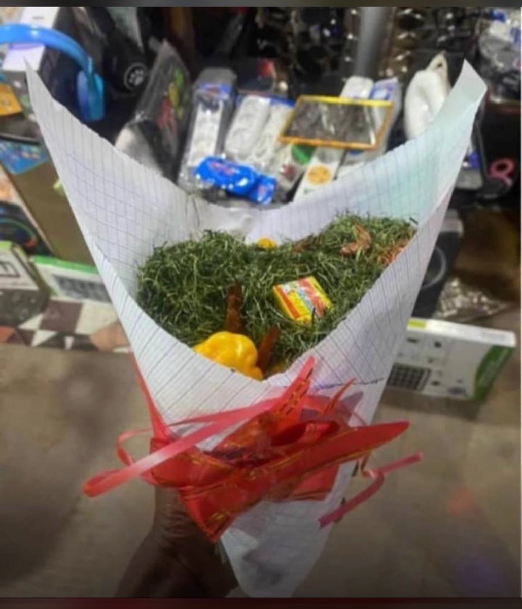 Chi_cherito's tweet photo. This is what Bayangi women deserve this Valentines for their stubbornness 😂😂 https://t.co/LrHLzWhzCk