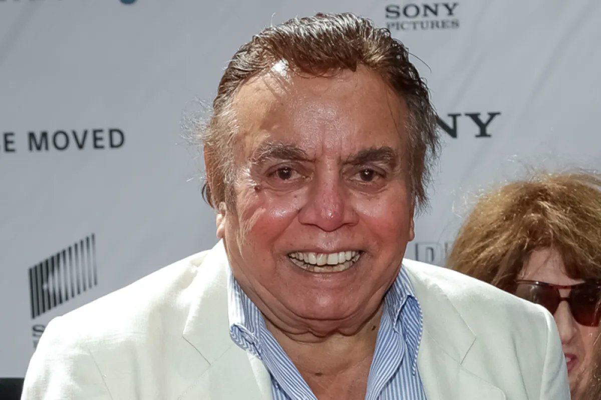 Shelly Desai, the character actor best known for his recurring roles on FX’s “It’s Always Sunny in Philadelphia” and TNT’s “Men of a Certain Age,” has died at 90 years old.

His family announced the death but did not disclose a cause.

variety.com/2026/tv/news/s…