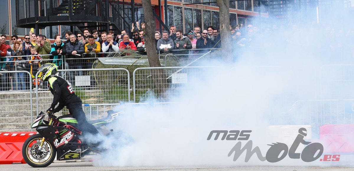 🔹 GALERÍA | Motorama Madrid 2020 - Stunt Ángel V. Campos 🔹

👉🏼 mmto.es/JSkvy

Galería de fotos del show del stunt rider Ángel V. Campos en el Salón Motorama Madrid 2020. Trucos increíbles sobre su moto.

#Motoristas