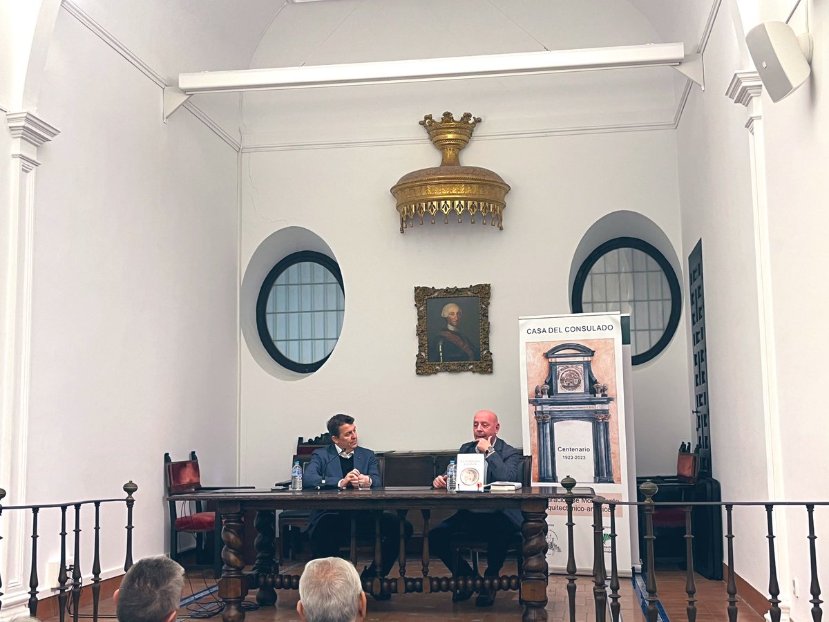 Un honor tener a <a href="/MADelArcoBlanco/">MA Del Arco Blanco</a> en la Económica!