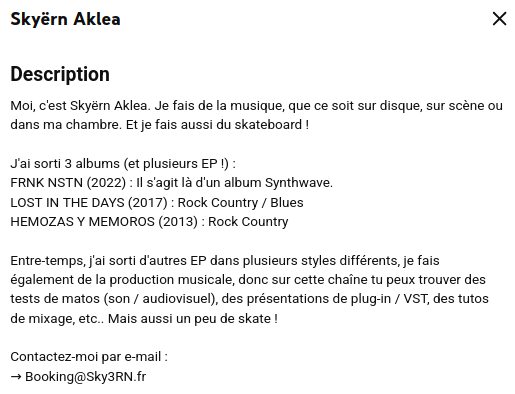 J'ai changé ma bio sur YouTube ! 

À gauche → L'ancienne 
À droite → La nouvelle 

Vous en pensez quoi ?