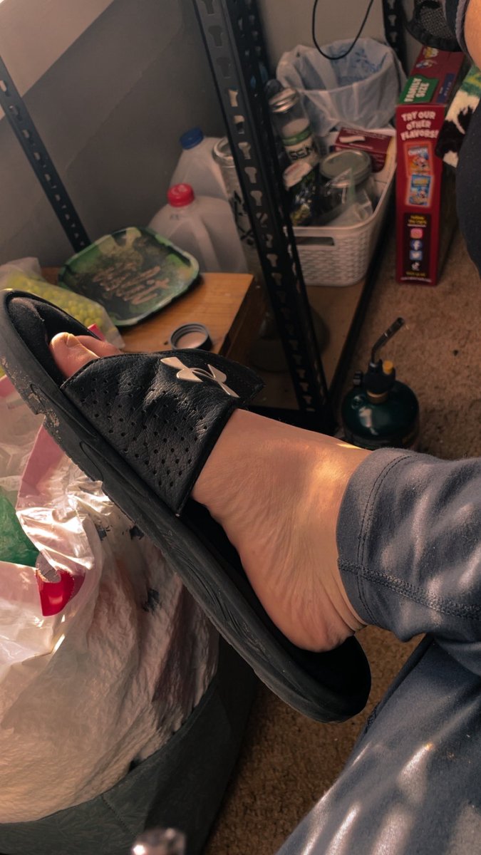 AlphaPete7640's tweet photo. How’s it going losers soooo tomorrow is Valentine’s Day and I’m tryna do sum plus I got a couple bills to pay real quick so hmu for content or even tributes #rt #rs #findomdrains #findomgod #paypigs #feet https://t.co/VAhl9o48Gs