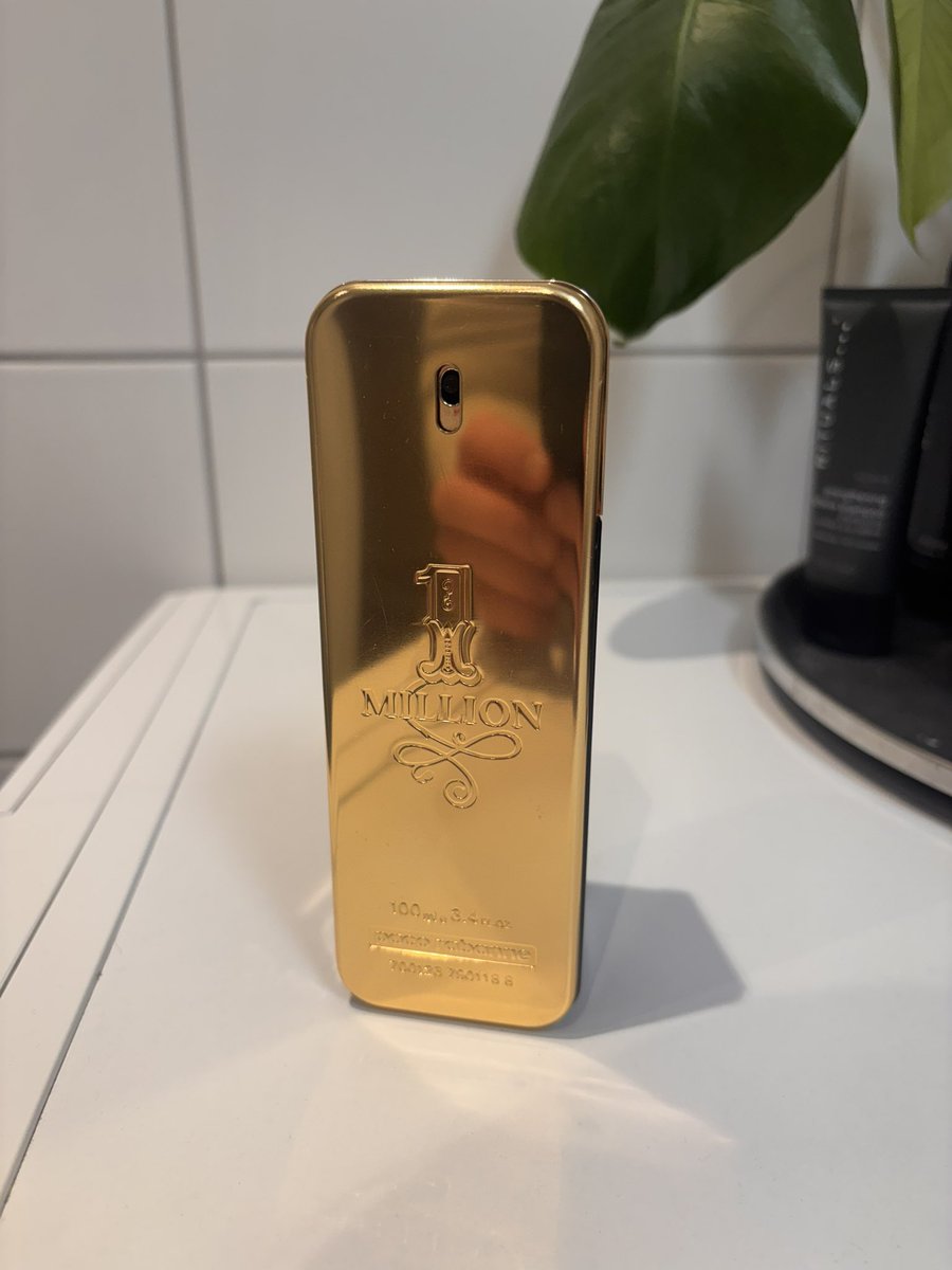 Har inte använts på minst 10 år och kommer aldrig användas igen, men har ändå svårt att slänga den