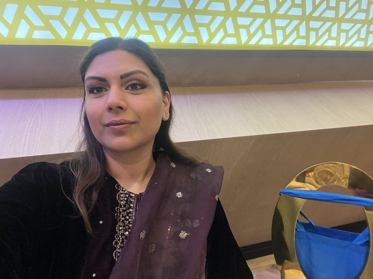 Enjoying the company this evening!  #RENDManchester <a href="/LisaFathersBF/">Lisa Fathers OBE FCCT</a> <a href="/MrsBallAP/">Rachel Ball</a> <a href="/AkeimMundellBEM/">Akeim Mundell BEM ★</a> <a href="/Actionjackson/">🇬🇧UK Ambassador for happiness 🙂</a> <a href="/EleanorBFSCITT/">Eleanor Davidson</a> <a href="/sufian/">Sufian Siddiqi</a>