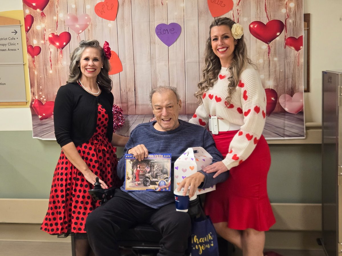 Pin-Ups For Vets tweet media