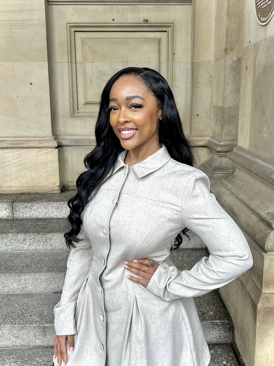 New work photo💼👩🏾‍⚖️✨