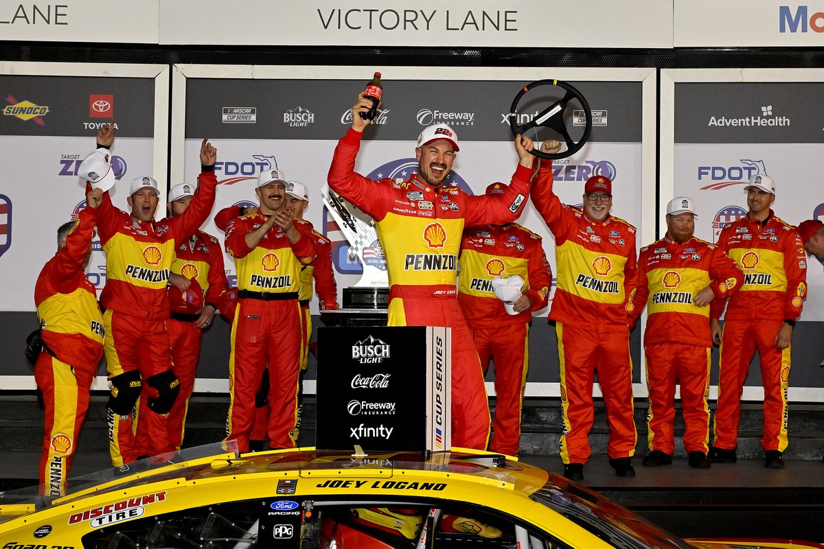 Pennzoil tweet media