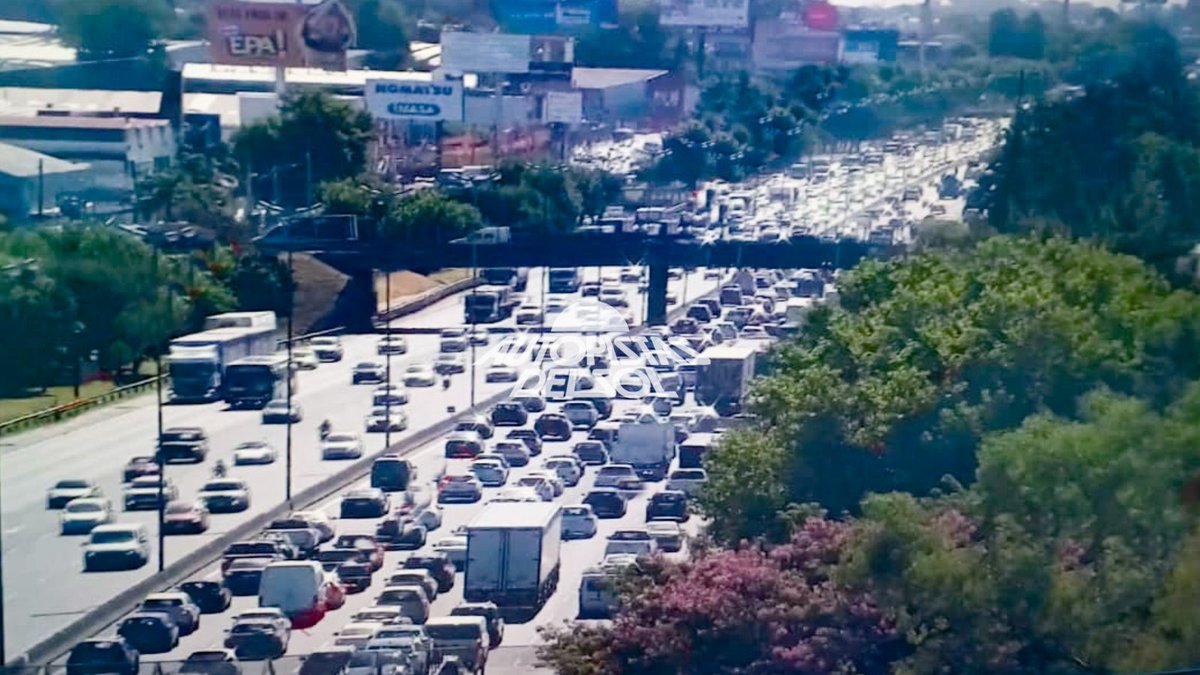 🚦 Reporte de tránsito
🚗 Av. Gral. Paz: tránsito fluido.
➡️ Acceso Norte: demoras, sentido al norte, por colisión en Tigre, KM 28.
🛣️ Ramales Tigre, Pilar y Campana: tráfico ordenado. 
☀️ Calzada despejada.
🕕 Organizá tu viaje con información actualizada.
📊 Más info en
