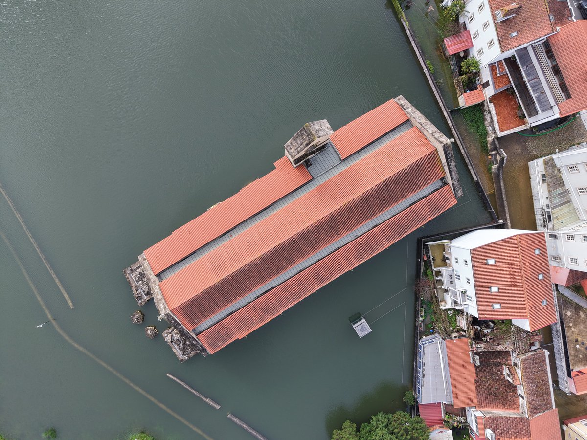 alentejo_1970's tweet image. O Mosteiro de Santa Clara-a-Velha encontra-se inundado pela da subida do caudal do Rio Mondego, devido ao mau tempo. #Coimbra