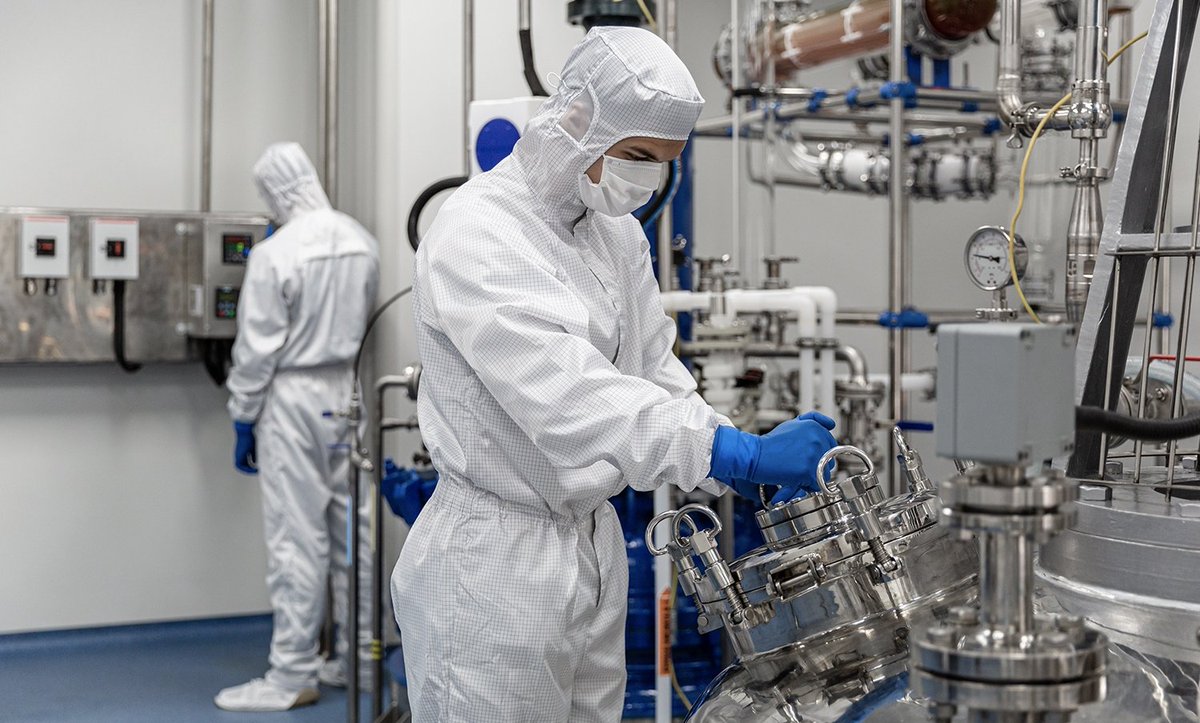 El Grupo Pharmasyntez, líder en el mercado farmacéutico ruso, y <a href="/cneuro_cuba/">Neurociencias Cuba</a>, anuncian el lanzamiento de un proyecto conjunto para desarrollar un nuevo medicamento para el tratamiento de la enfermedad de Alzheimer. 👇
 
biocubafarma.cu/es/node/413
#CienciaCubana
#CubaEstáFirme