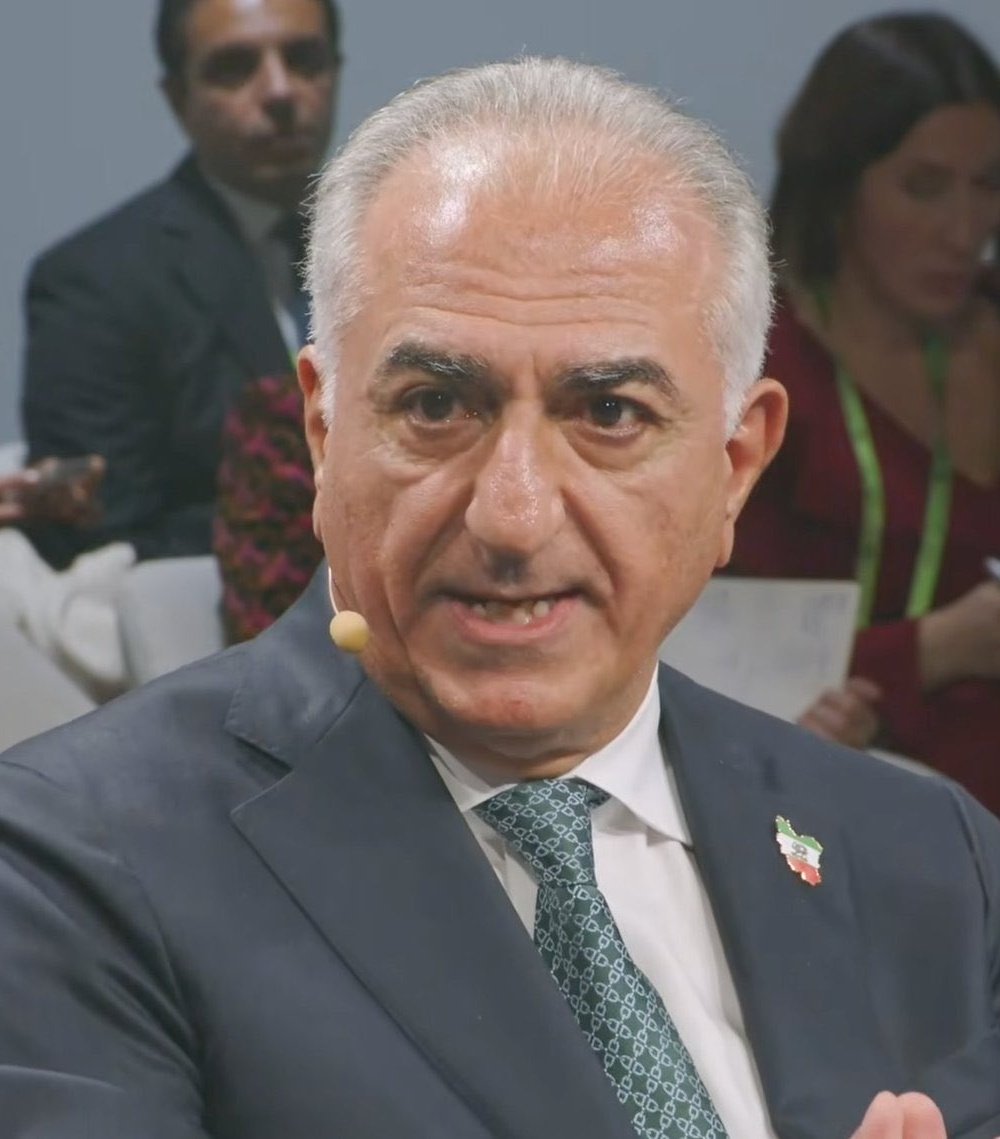 Mosolchi's tweet photo. رضاشاه دوم تاکید کرد صندوق رای حکومت بعدی رو مشخص خواهد کرد
صدای زوزه چپ ها بدجور بلند شد :)))))))
#جاویدشاه https://t.co/wMgddrQKfp