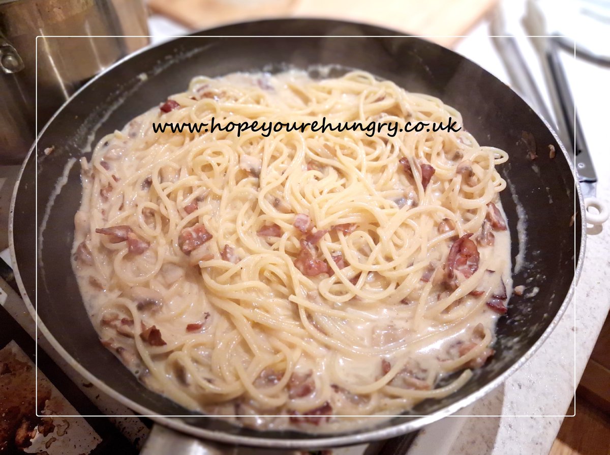 re_hungry's tweet image. Happy #Friday lovely Hungrys! Romantic dinner tonight - homemade Spaghetti alla Carbonara &amp;amp; Mr Hungry even made his special garlic bread (the cheese makes it special). Have a fabulous evening my friends &amp;amp; stay hungry! ;) x #bakeithappen #spaghetti #pasta #ValentinesWeekend