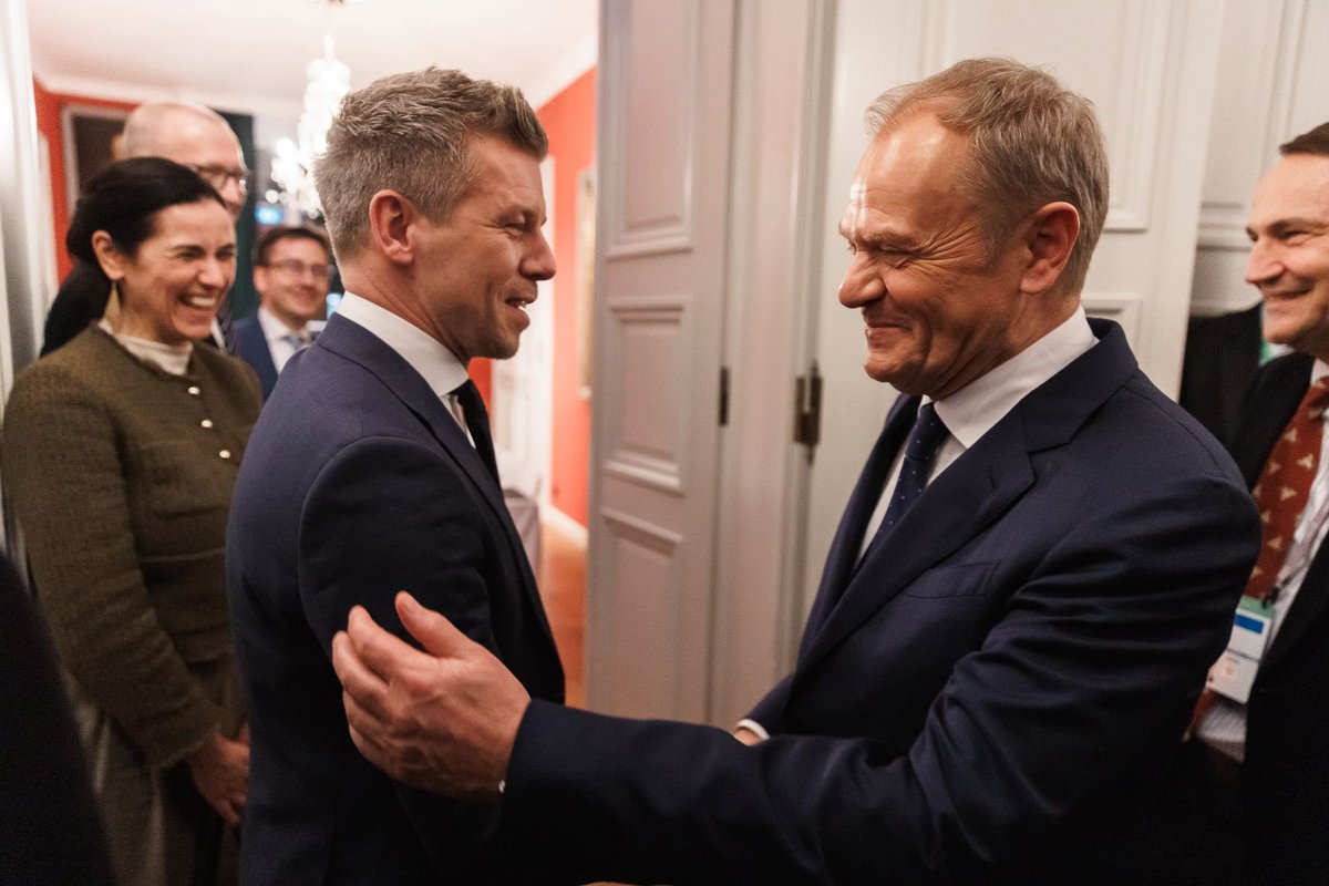 Niektórzy chcieli zrobić z Warszawy Budapeszt. Dziś Budapeszt chce być jak Warszawa.