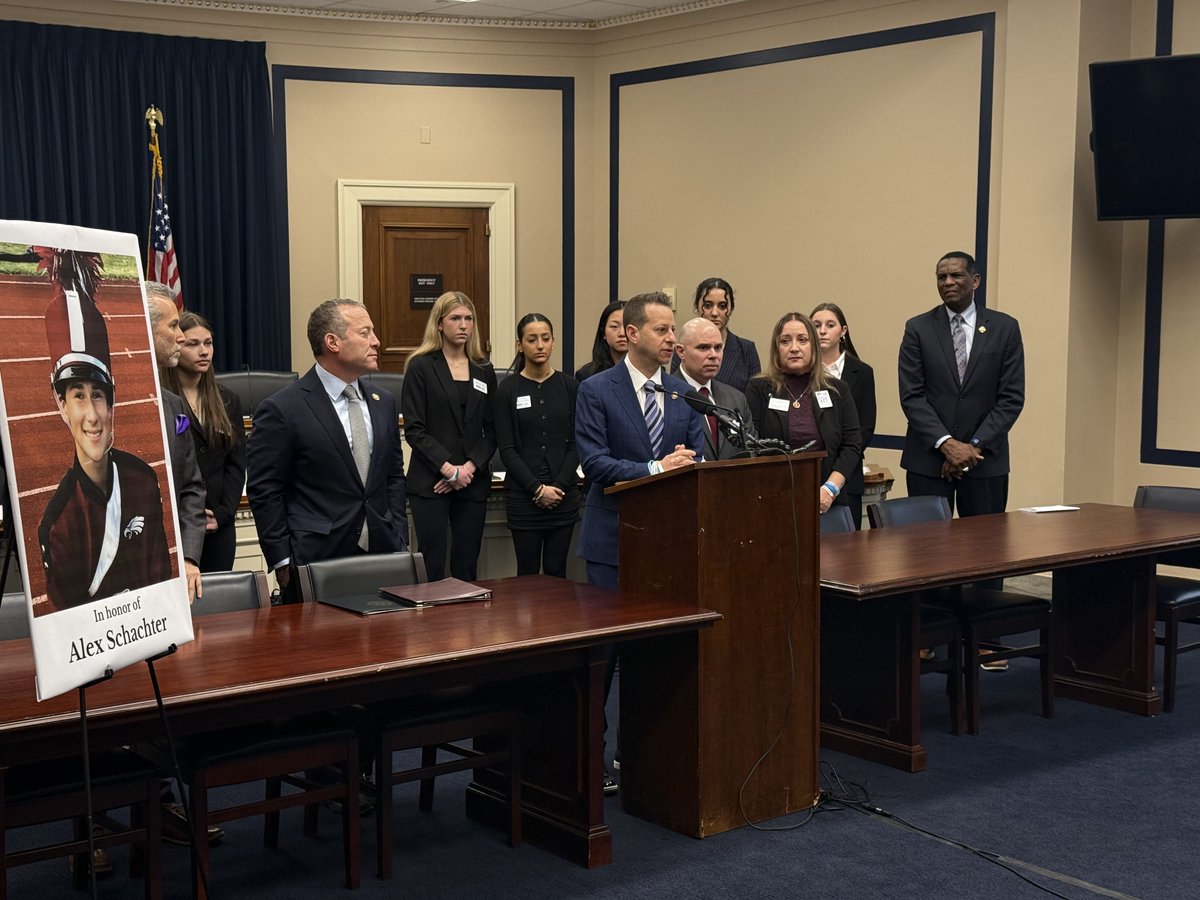 RepMoskowitz's tweet photo. Eight years after the tragedy at Marjory Stoneman Douglas High School, we came together in bipartisan press conferences to recommit to safer schools. I think about the 17 neighbors we lost every day, and I will work with anyone in Congress to ensure no other community endures that pain.