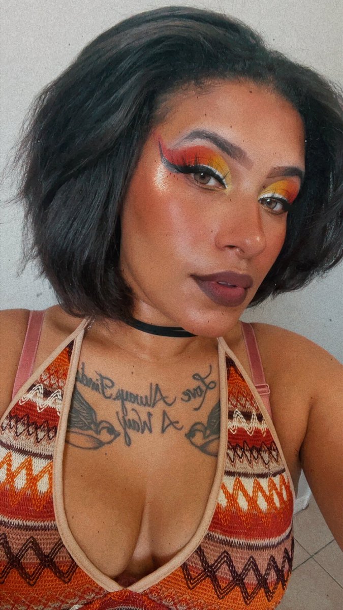 alliiebug's tweet image. Fierce Vibes today! #OOTD #makeupinspo #makeup