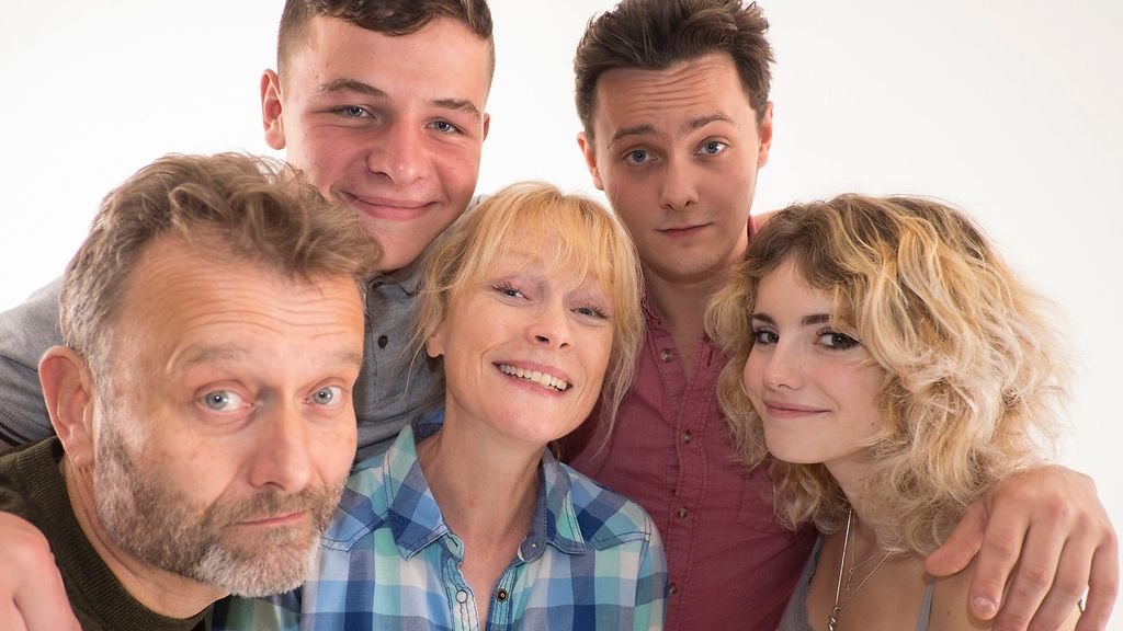 WriterWil's tweet photo. Happy birthday Hugh Dennis 

#HughDennis #comedian #actor #Outnumbered #MockTheWeek #NotGoingOut #Taskmaster #Fleabag #TheNowShow #TheMaryWhitehouseExperience #TheCoupleNextDoor #MyHero #FastAndLoose #TwoMenOnABike #TheGreatBritishDig #HugeHomes #SpittingImage #DangerousRoads https://t.co/NOspqlDQjl