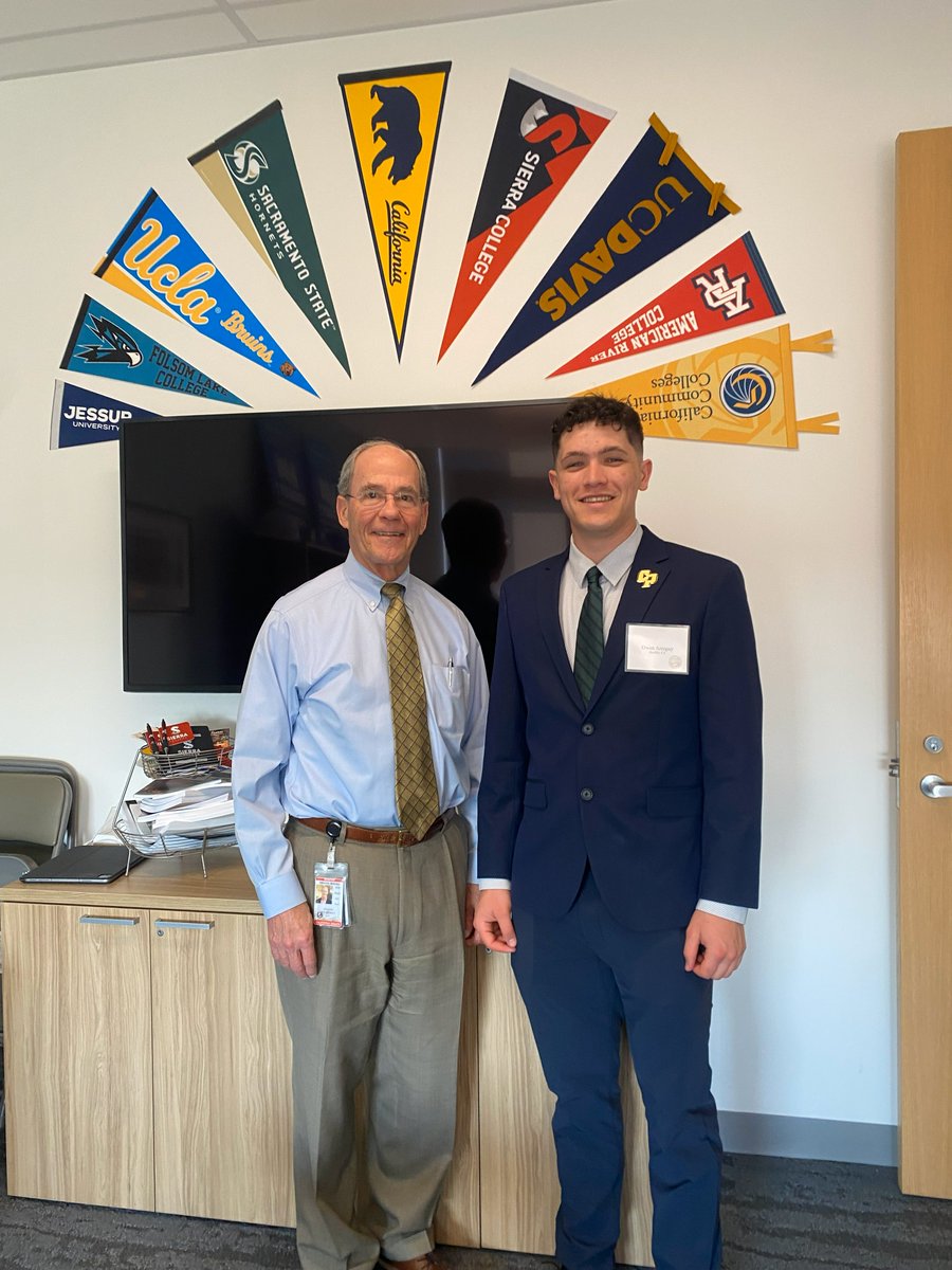 SenRogerNiello's tweet image. Great to meet an incredible @CalPoly student whose hometown is Rocklin in my district. Owen Arreguy &amp;amp; his Cal Poly Sales Engineering Club team was invited to be recognized at the Capitol for placing second at the National Sales Engineering Competition. Congrats! #LearnByDoing
