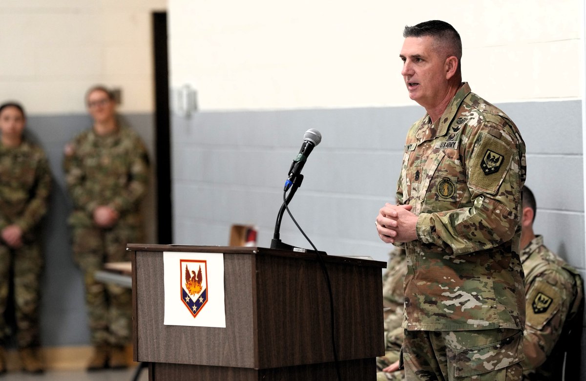 Missouri_NG's tweet image. The 110th MEB held a Change of Responsibility ceremony as CSM Lawrence Welty relinquished responsibility to CSM Derrick Allen.

Allen joins from 1-129 FA. Welty later retired after more than 30 years of service.

Congratulations to both leaders! #MoGuard