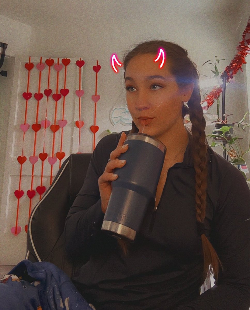 MsBrookster tweet media