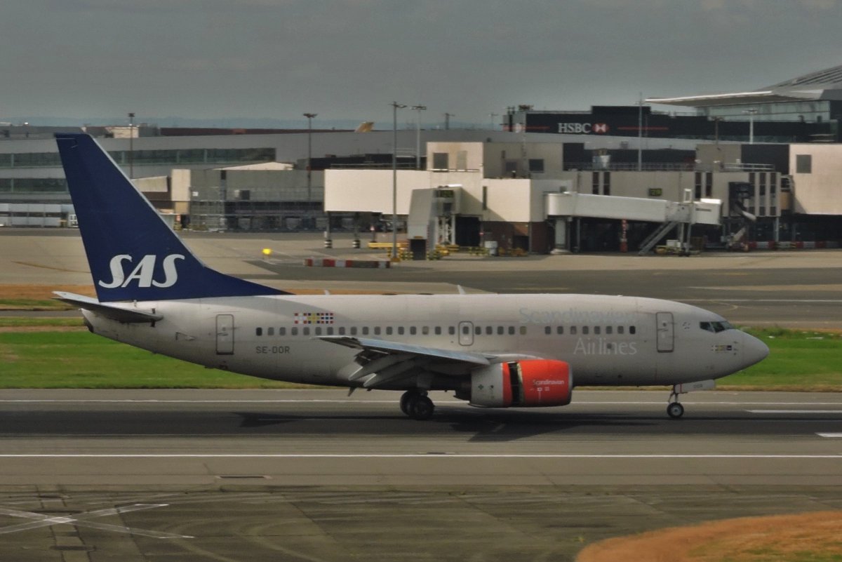 veryboeing's tweet photo. SAS #B737 -683 #SEDOR and #SEDNX https://t.co/HhJ60VKmTV