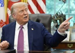 18 hs Especiales
LA POLÍTICA ESTADOUNIDENSE ¿ES COHERENTE O CAMBIA SEGÚN LA OCASIÓN?
Un debate asentado en el planteo de Alejandro Marcó del Pont: Trump no improvisa.
En estudios <a href="/sorrudeternalpa/">Néstor Miguel G⭐r⭐j⭐vsky</a> 
Con <a href="/GabyTripa22/">Gabriel Fernández</a> 
<a href="/radiografica893/">Radio Gráfica</a> FM 89.3
radiografica.org.ar